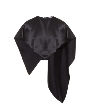 Asymmetric cape